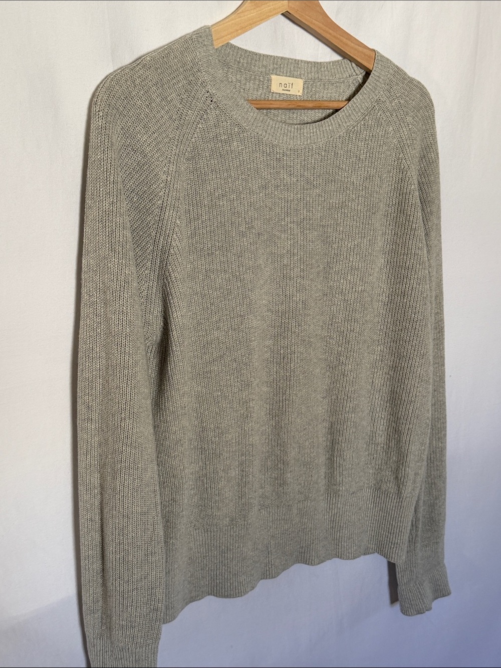 naïf women’s Crewneck Sweater in Light Gray